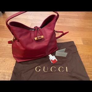Gucci
Bamboo RED Leather Soft Deer Large Tote Bag